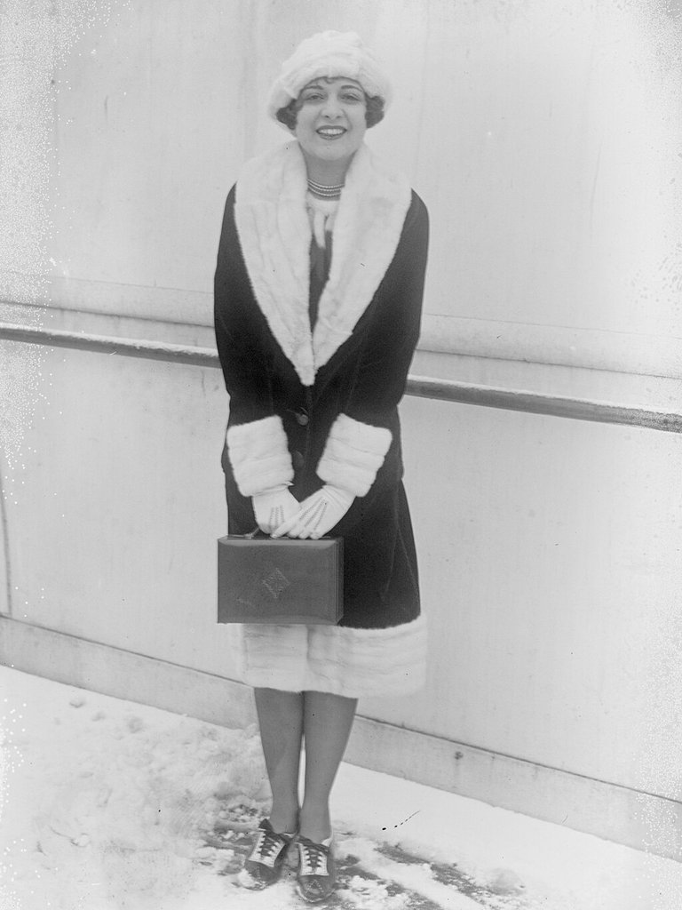 黑白经典人像与服饰