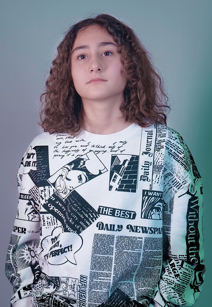 男士卫衣现代设计示例