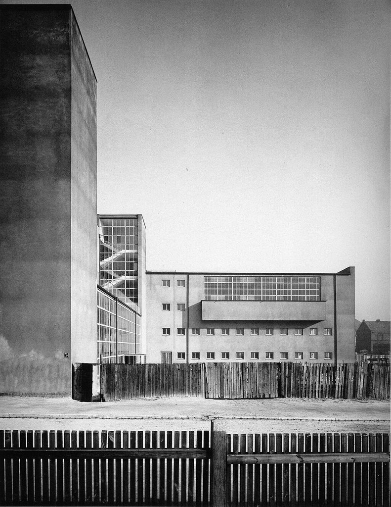 现代主义建筑的简约与力量