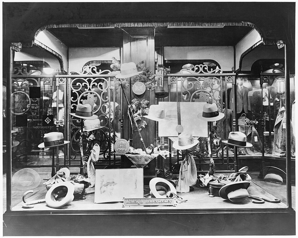 帽子店橱窗