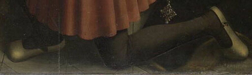 晚宴优雅 - 黑色丝绒长裙的背部细节