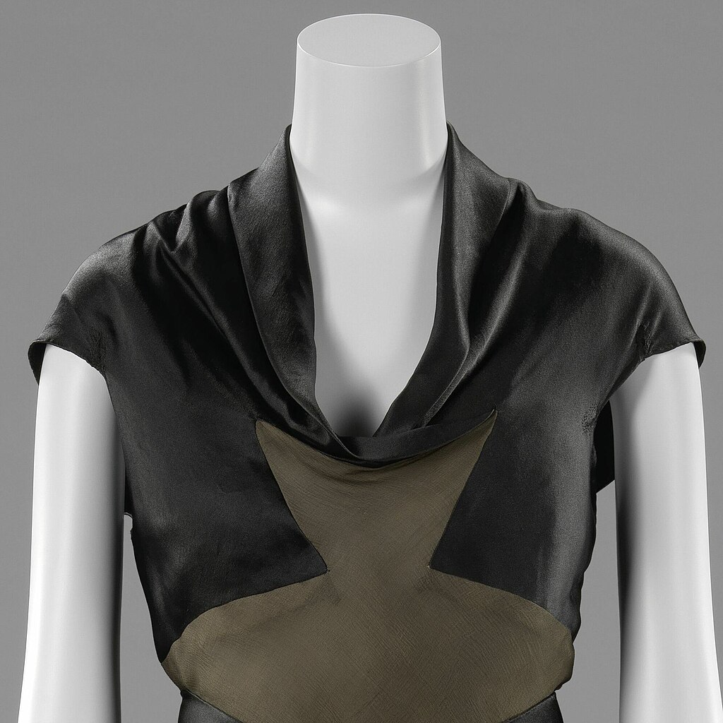 解构主义：服装的另一种语言