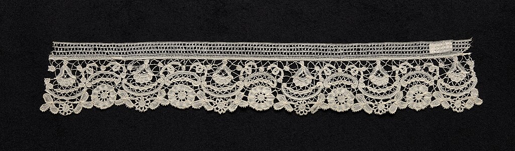 手工蕾丝刺绣作品