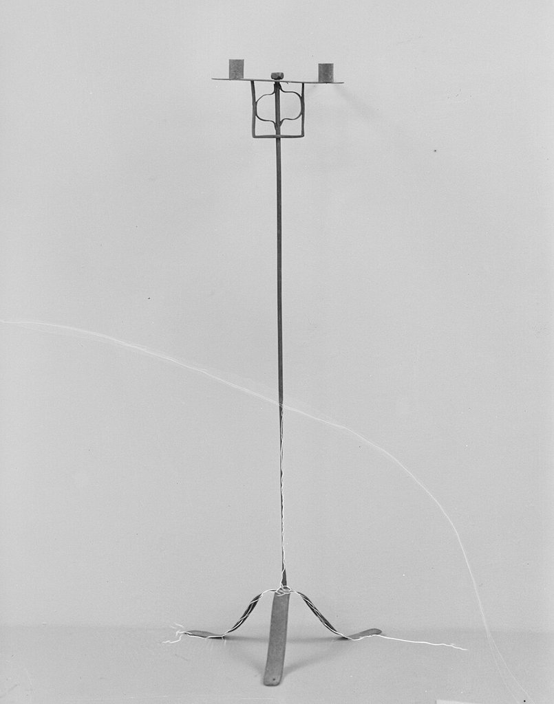 极简构图：光影下的形态