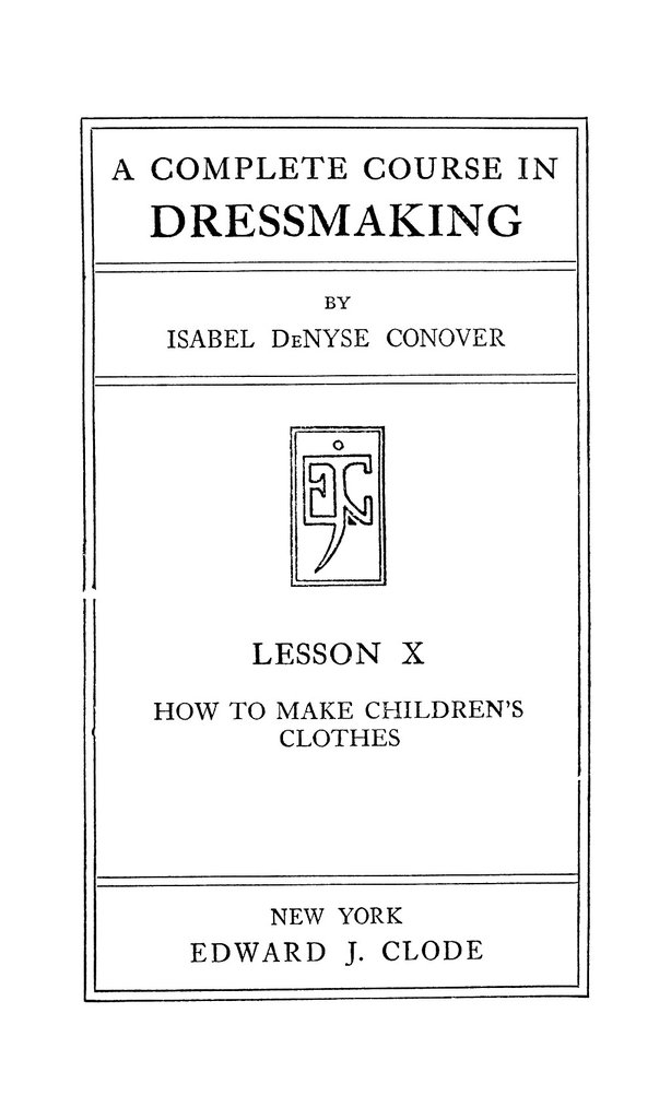 成衣在落地光线下进行最终检验